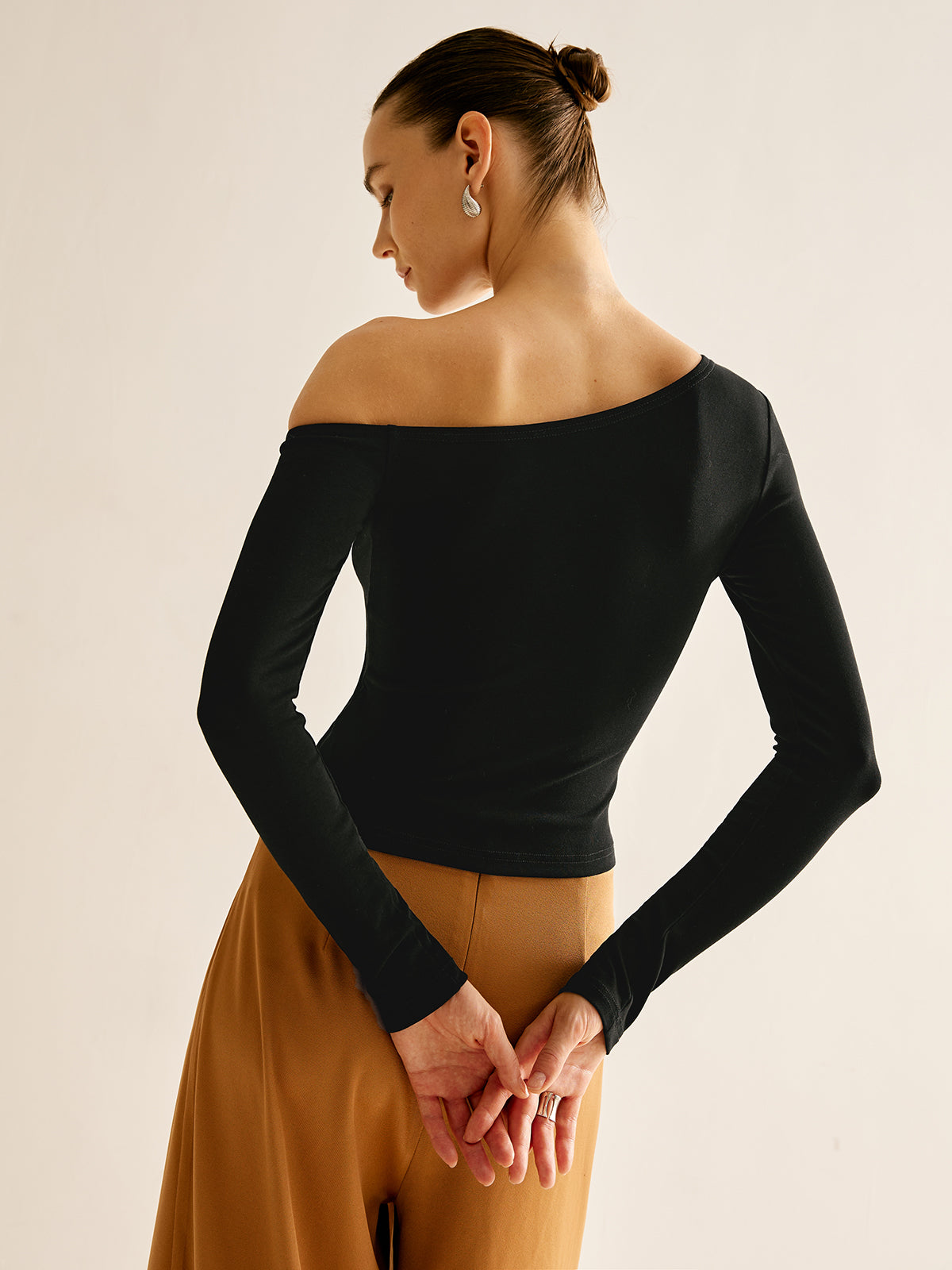Callistari Asymmetrical Cold Shoulder Jersey T-Shirt-CALLISTARI