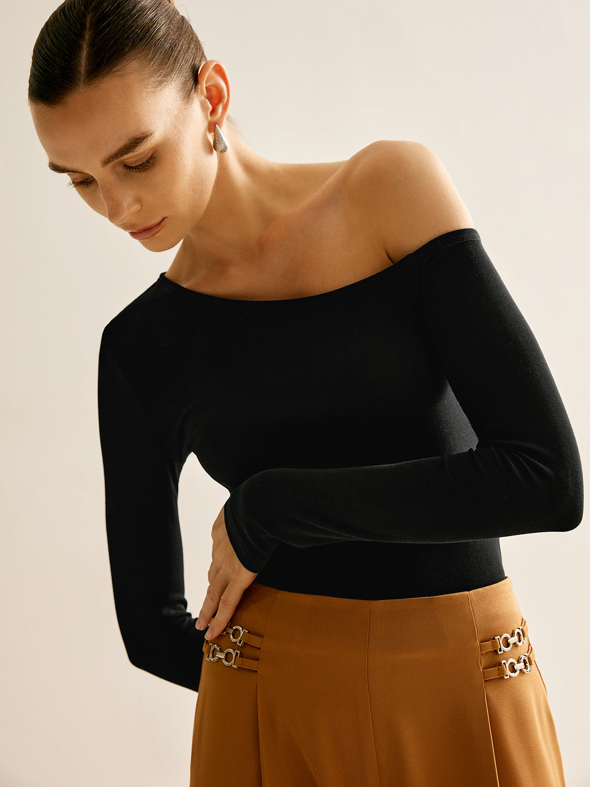 Callistari Asymmetrical Cold Shoulder Jersey T-Shirt-CALLISTARI