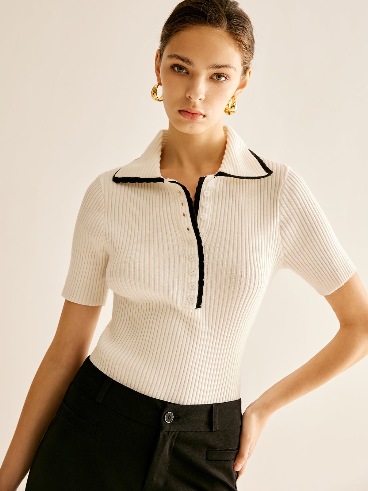 Contrast Trim Short Sleeve Polo Knit Top-CALLISTARI