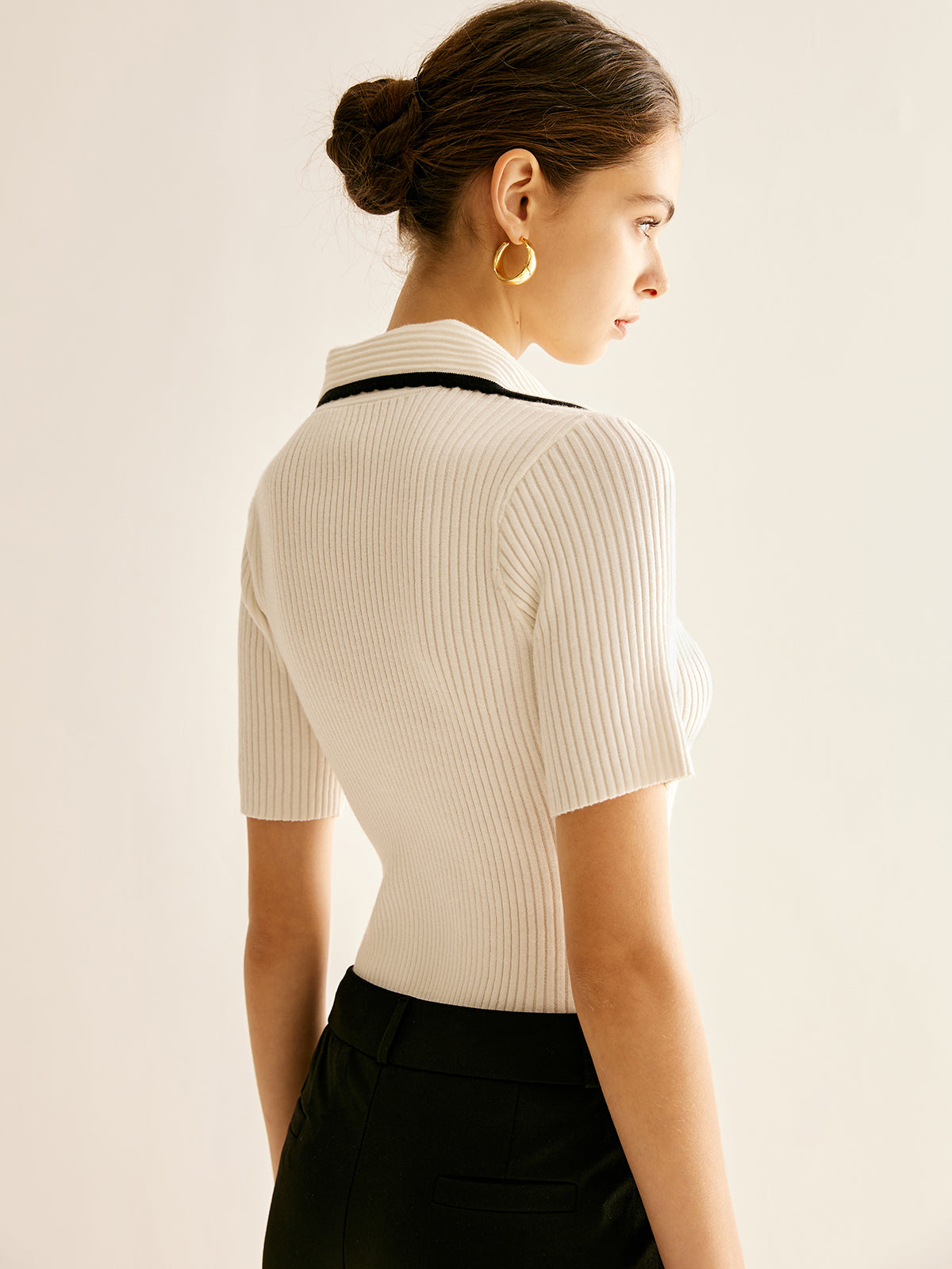 Contrast Trim Short Sleeve Polo Knit Top-CALLISTARI
