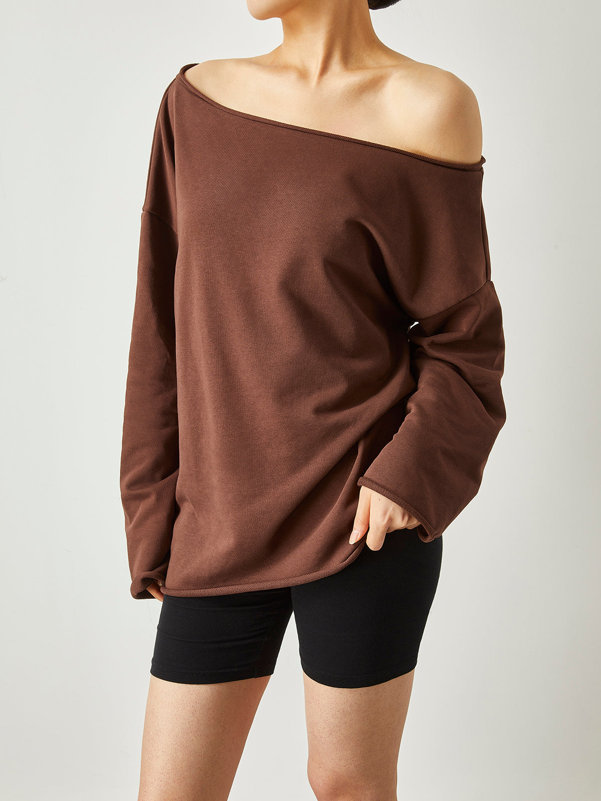 Asymmetrical Off Shoulder Solid Sweatshirt-CALLISTARI