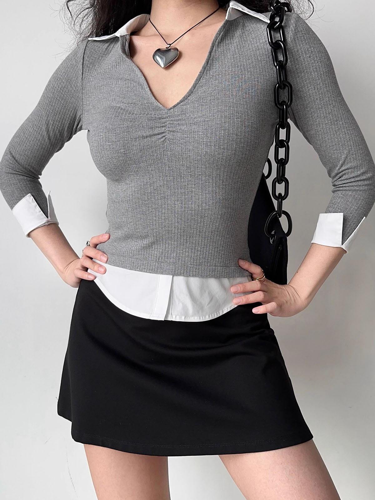 Callistari V-Neck Contrast Binding Slim T-Shirt-CALLISTARI