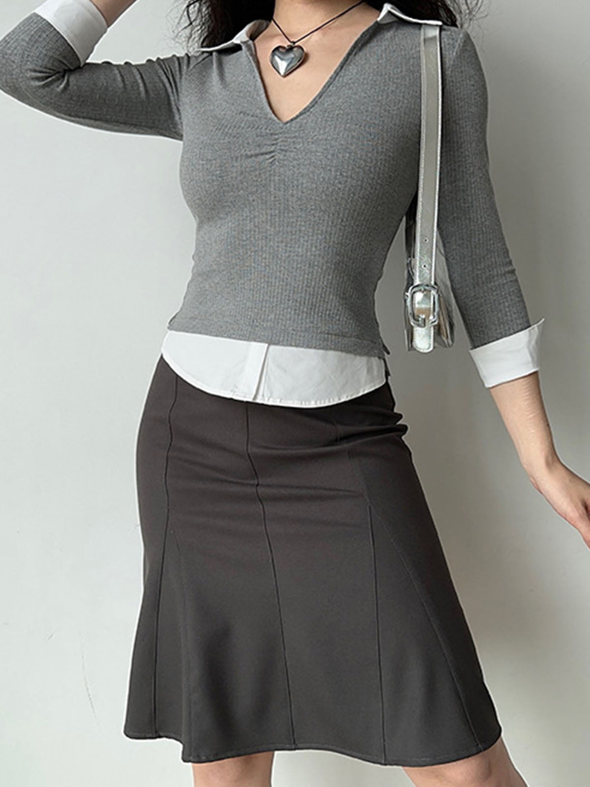 Callistari V-Neck Contrast Binding Slim T-Shirt-CALLISTARI