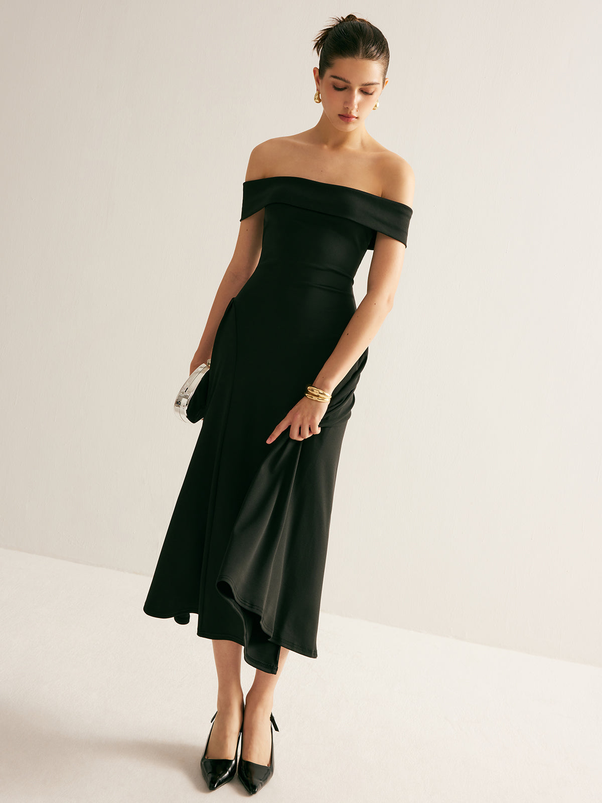 Straight Neck Pleated Dress-Mesadic