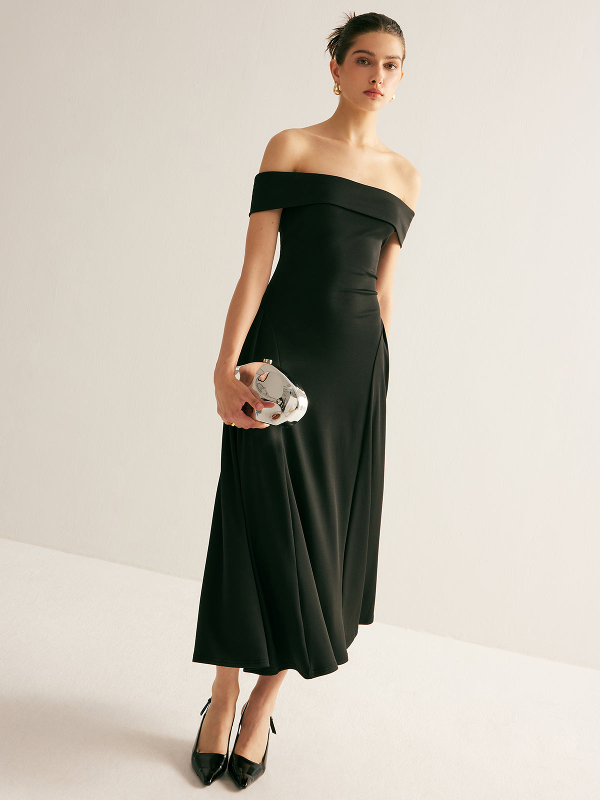 Straight Neck Pleated Dress-Mesadic
