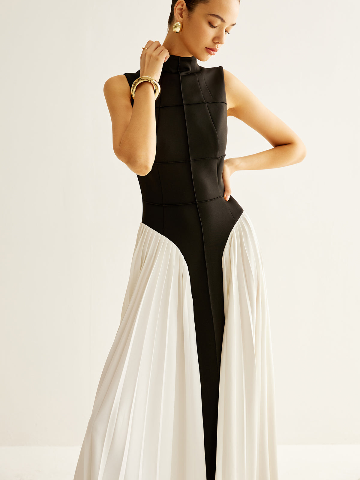 Sleeveless Color Block Pleated Dress-Mesadic
