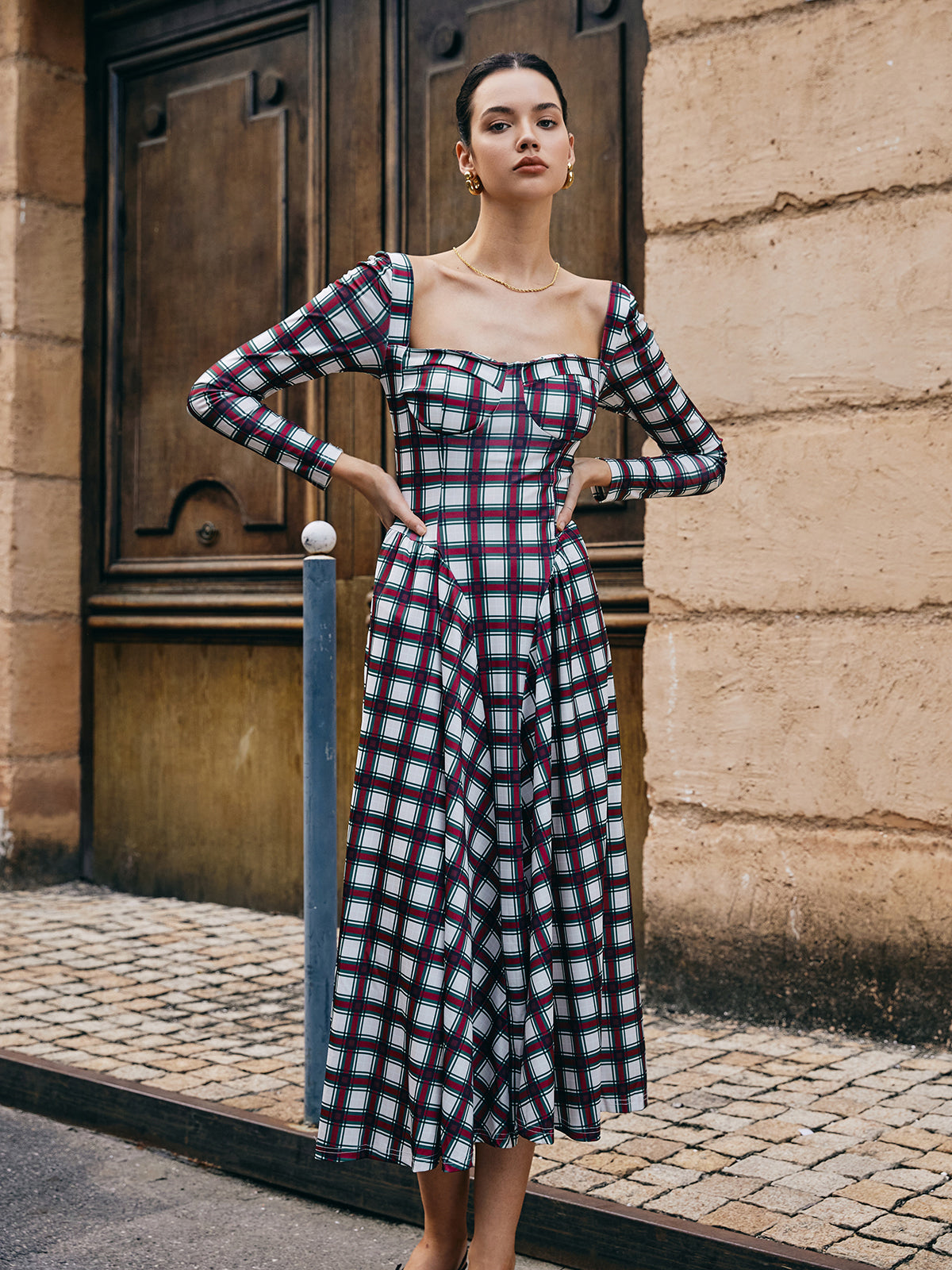 Sweetheart Plaid Pleated Dress-Mesadic