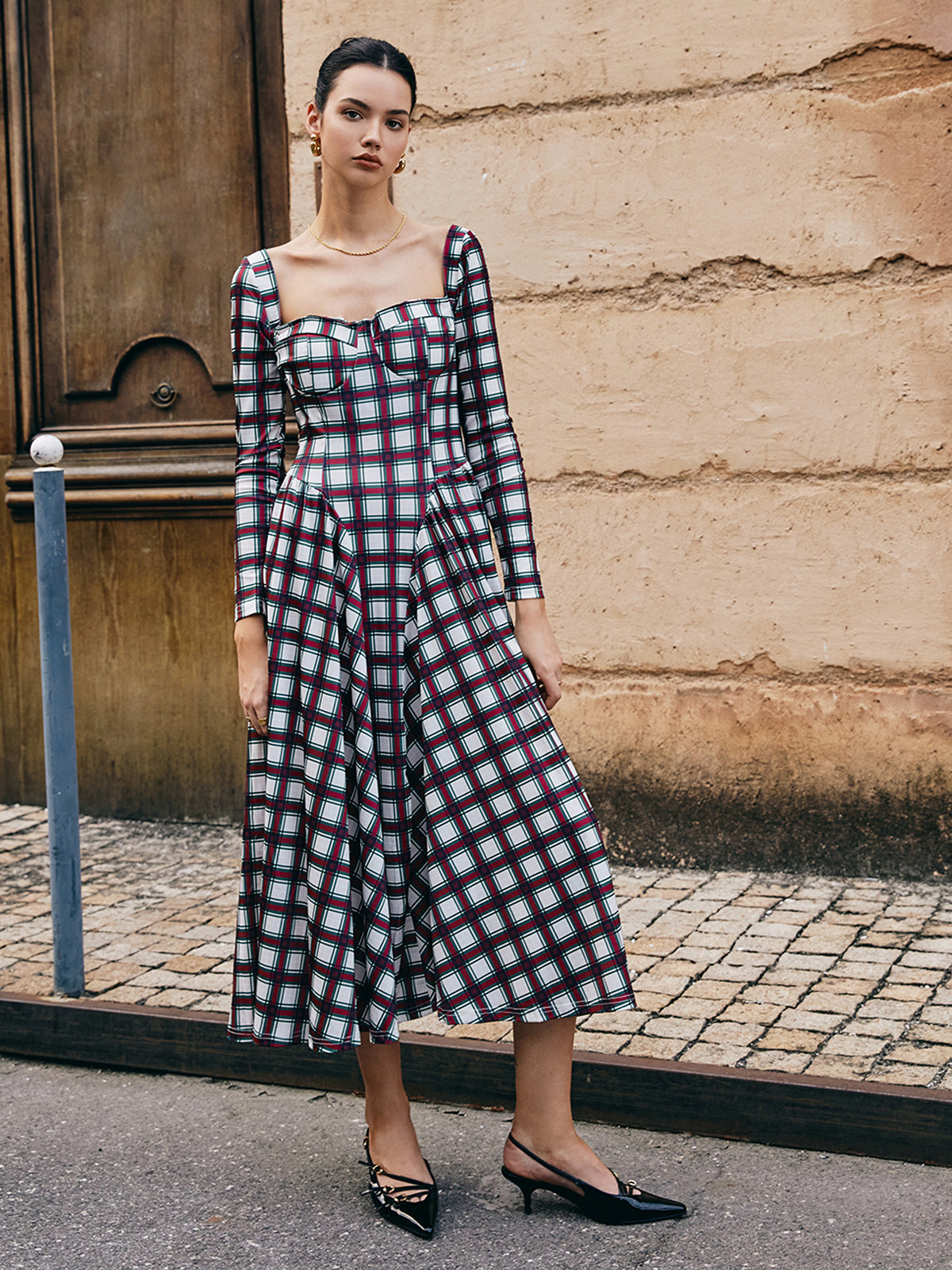 Sweetheart Plaid Pleated Dress-Mesadic
