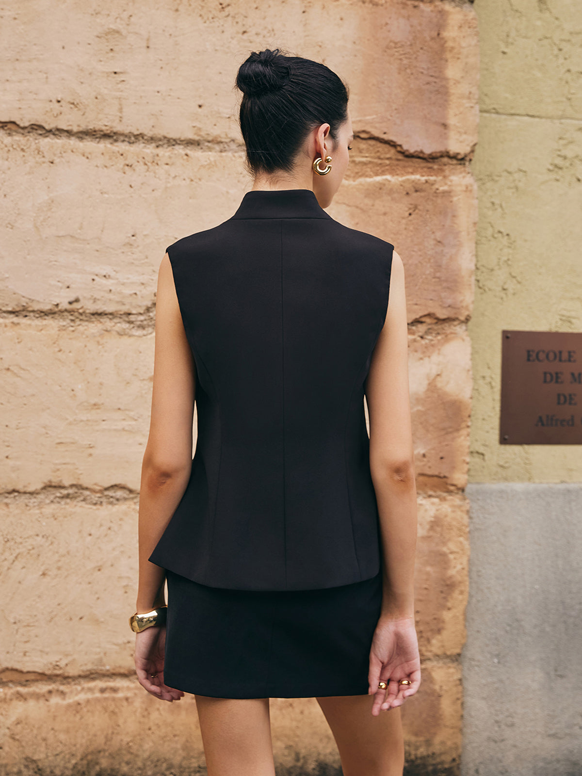 Deep V-Neck Button Slim Vest-Mesadic