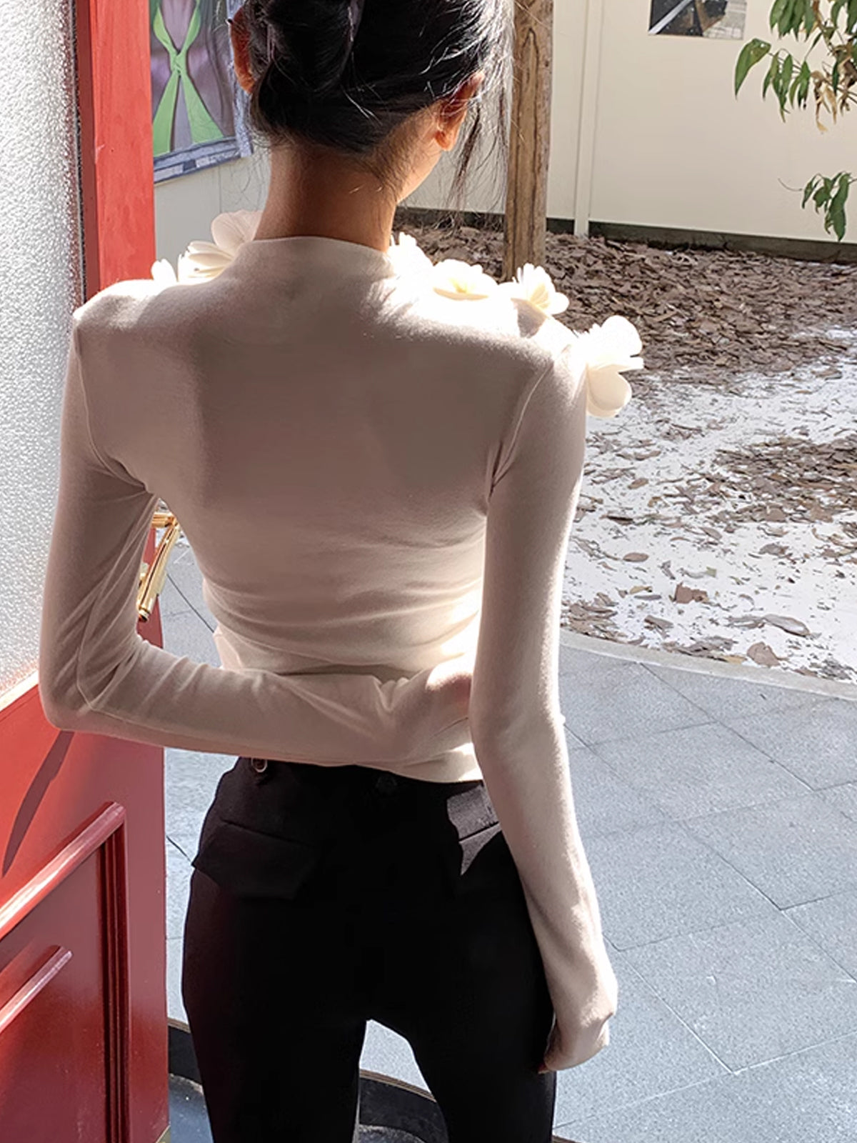 Floral Embroiled Piping Blouse-Mesadic