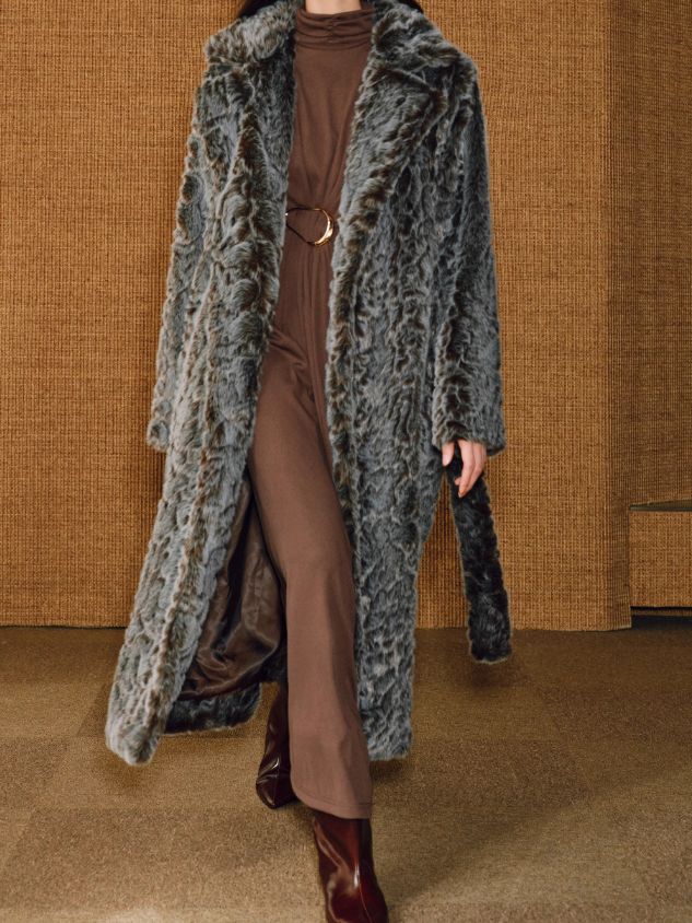 Turtleneck Knotted Pleated Long Dress-Mesadic