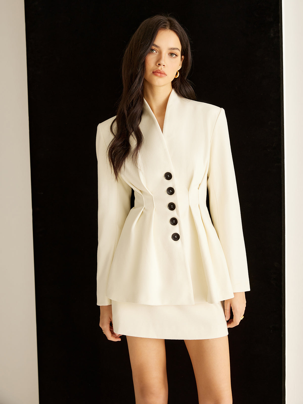 Elegant Pleated Button Blazer-Mesadic