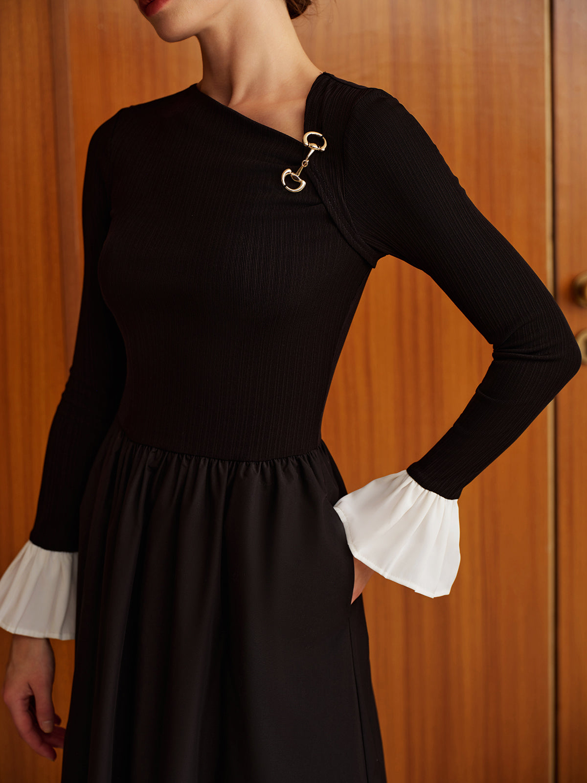 Ruffle-Cuff Panel Pockets Dress Without Belt-Mesadic