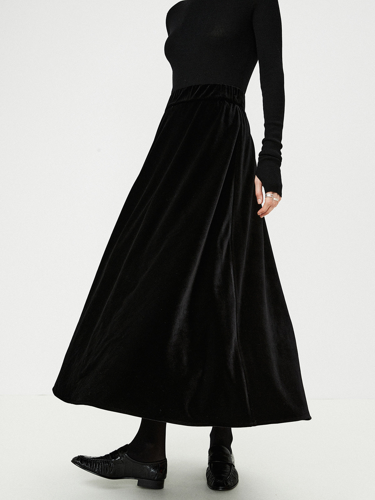 Velvet Flowy Skirt-Mesadic