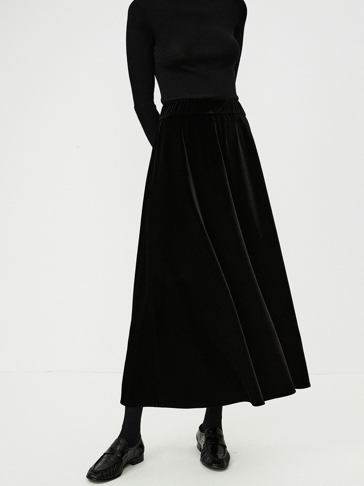 Velvet Flowy Skirt-Mesadic