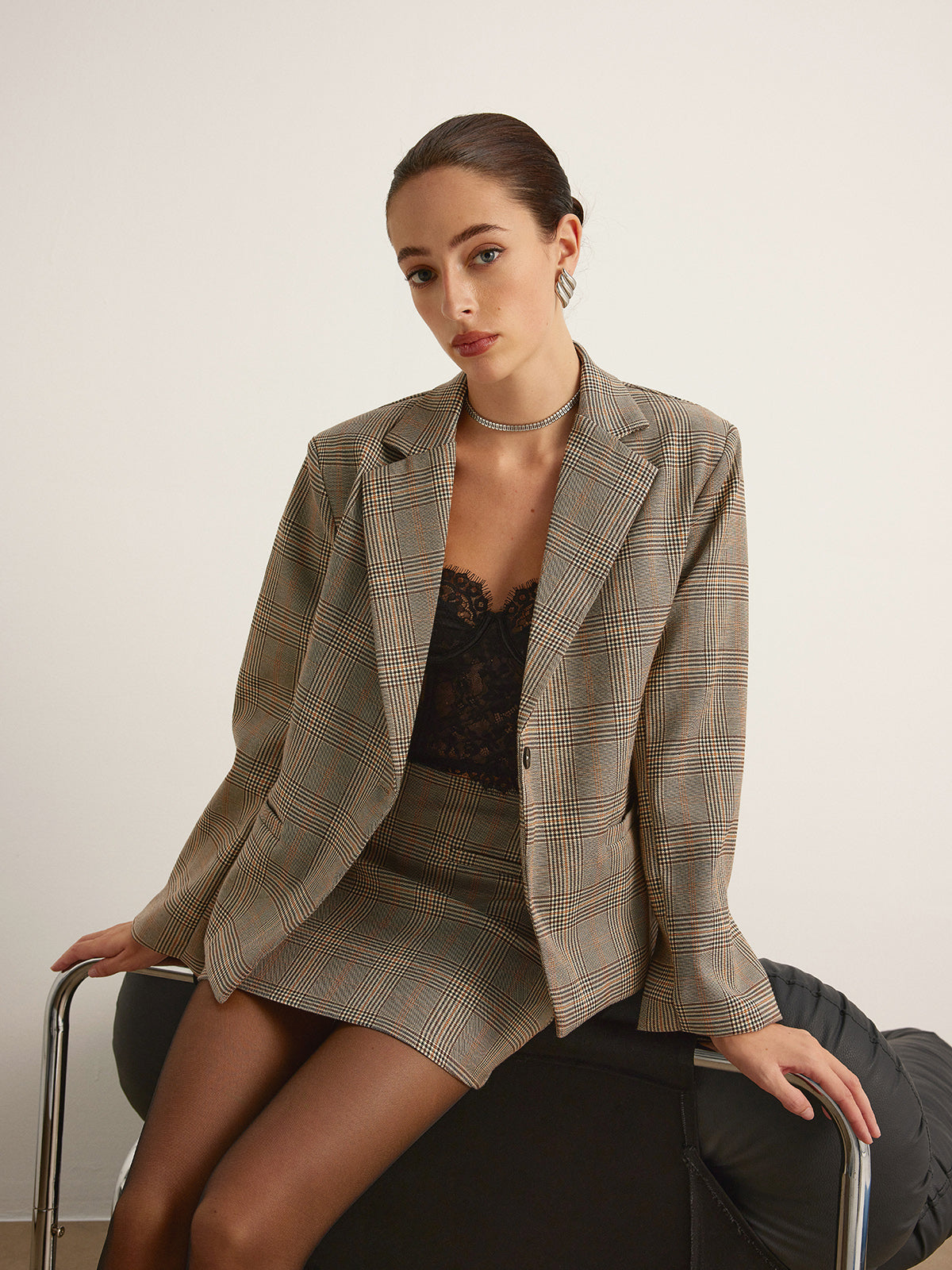 Checked Button Slit Blazer-Trafni