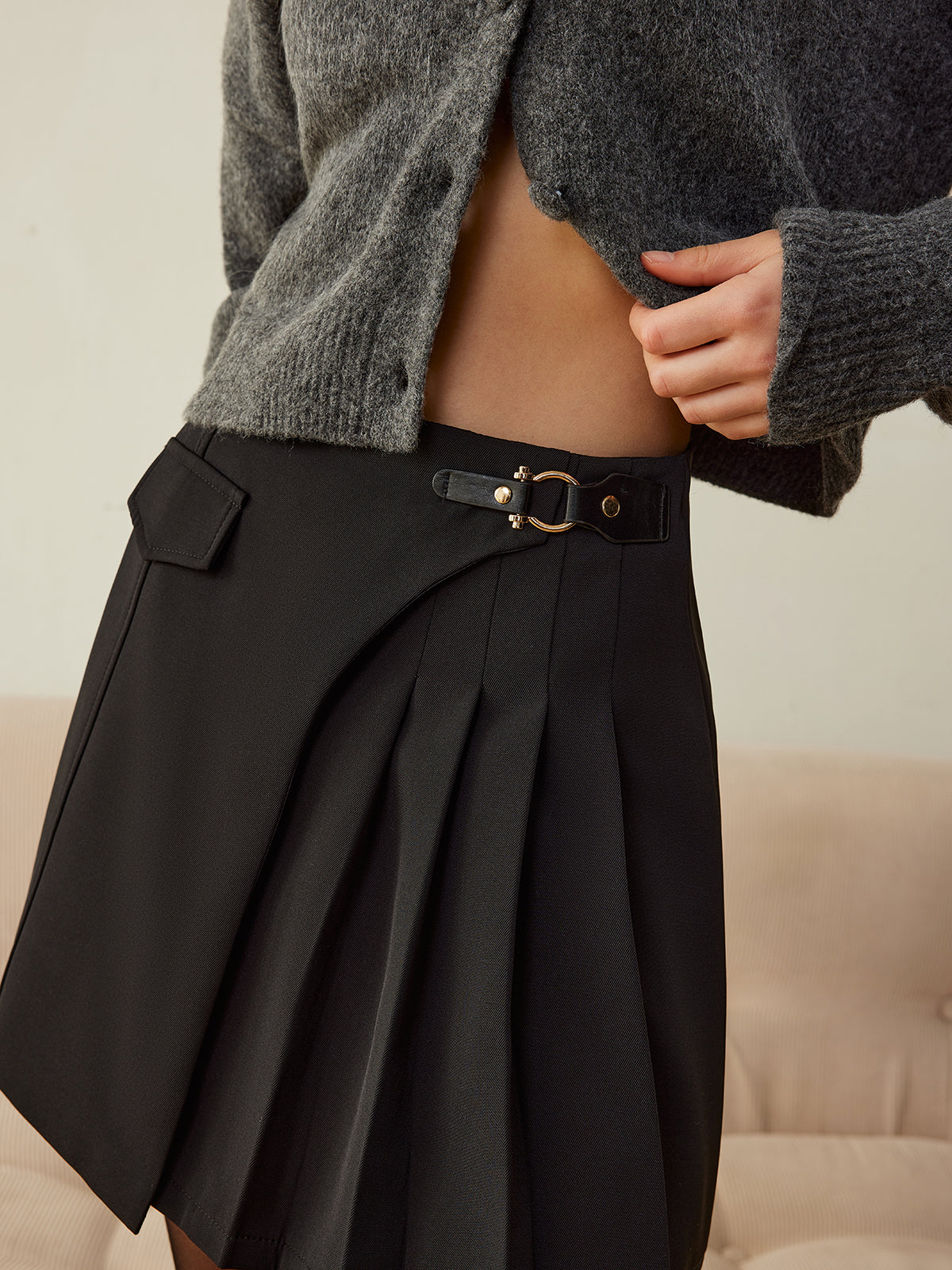 Metal-Detail Asymmetrical Pleated Skirt-Mesadic