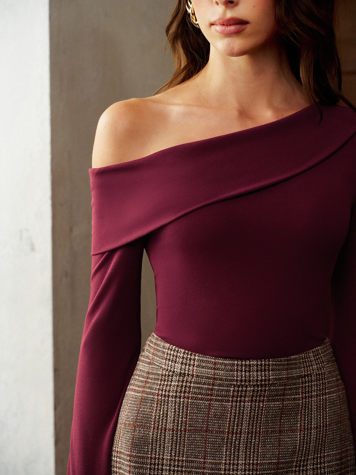 Asymmetrical Neck Ruched Jersey Top-Mesadic