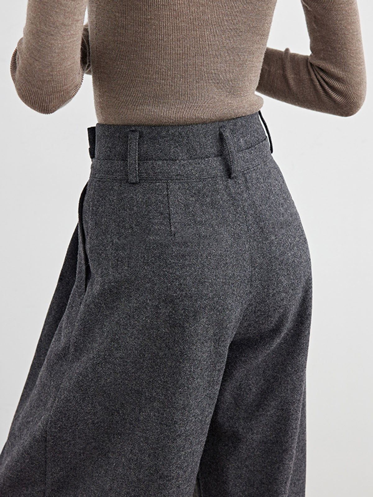 Wool-Blend Tweed Pleated Pants-Mesadic