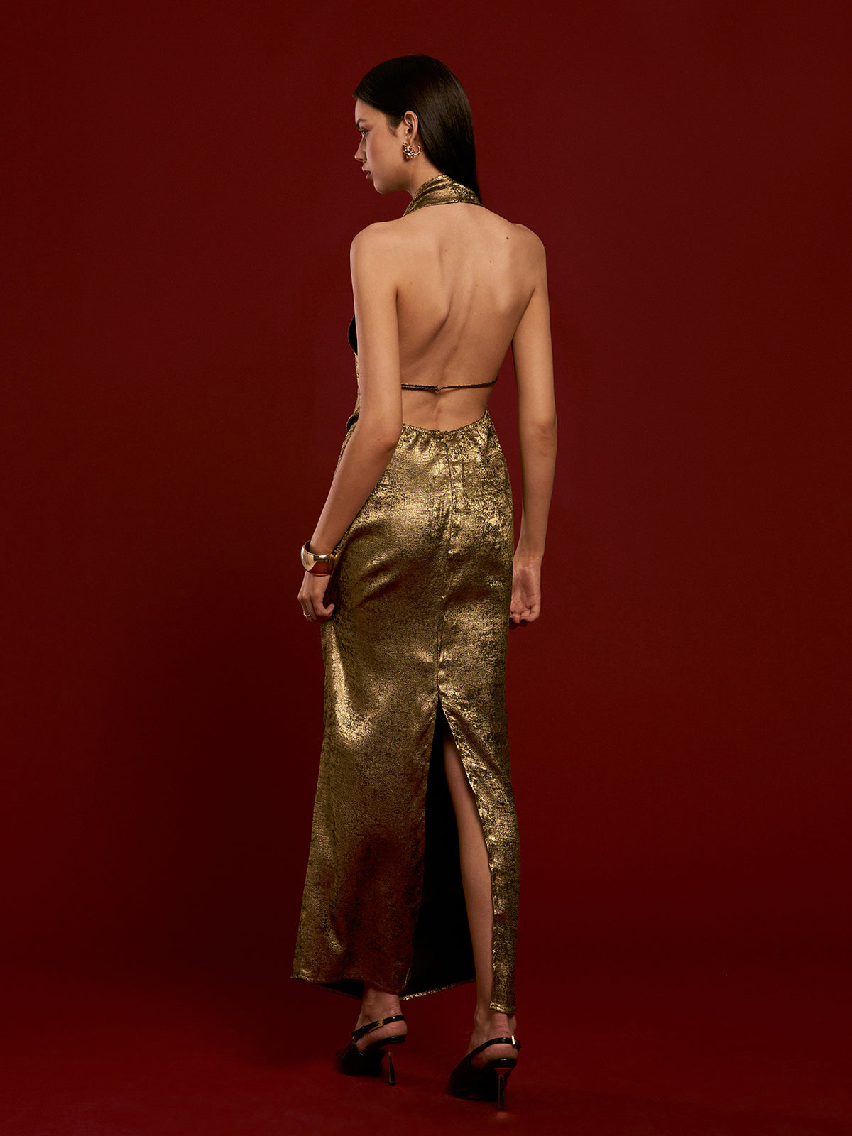 Backless Pleated Halter Dress-Mesadic
