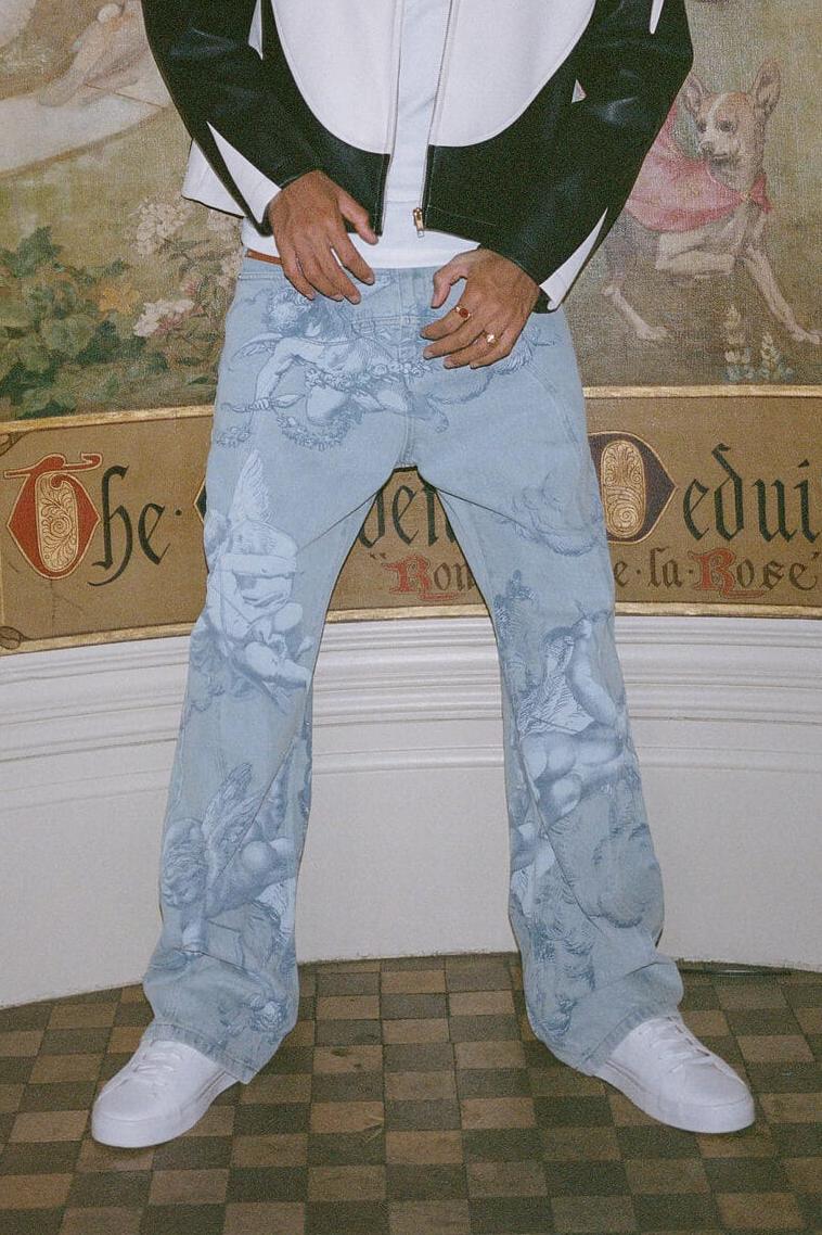 Cupid Print Washed Blue Jeans-ROVOLE
