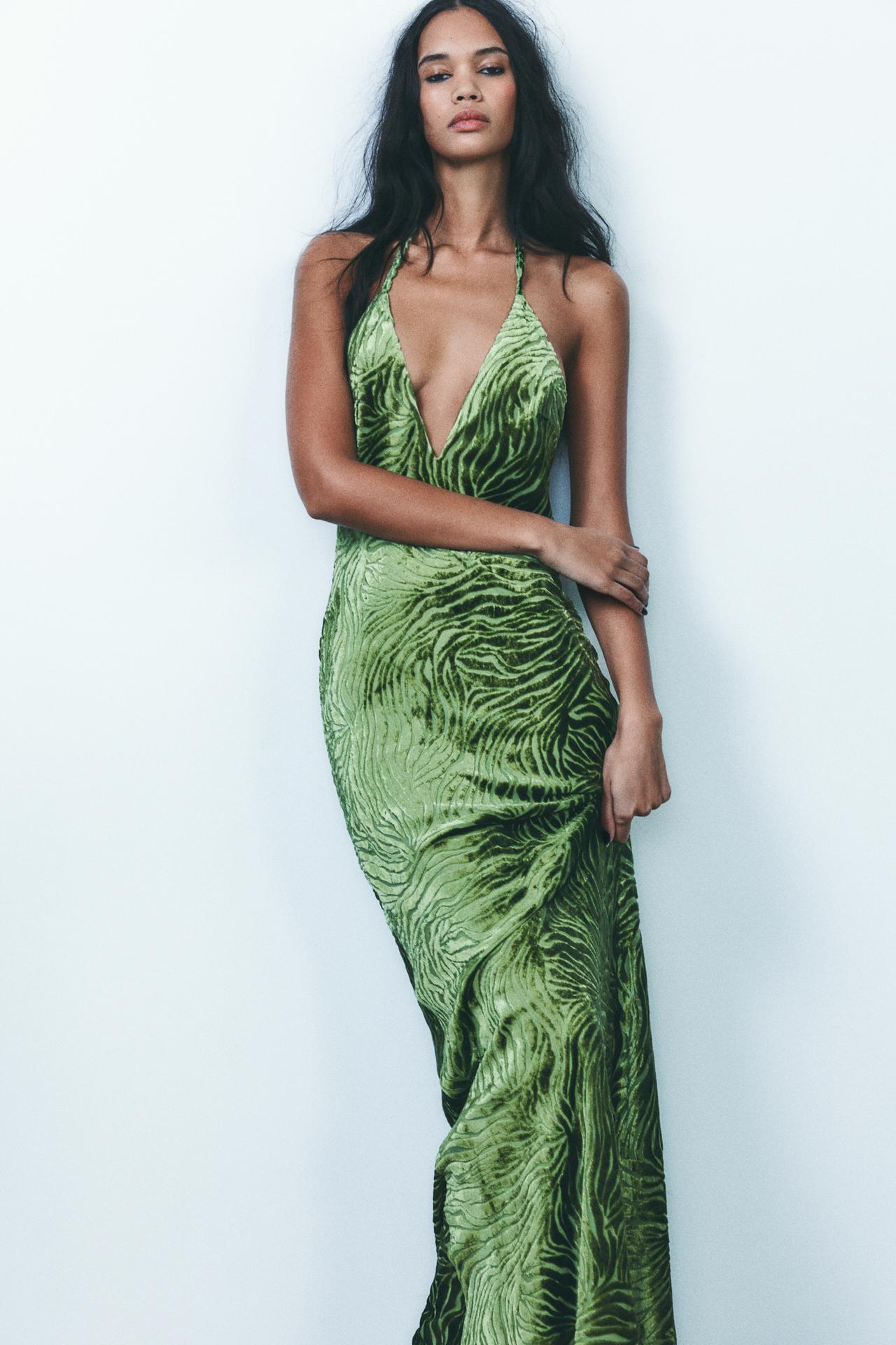 VELVET HALTER DRESS-Mesadic