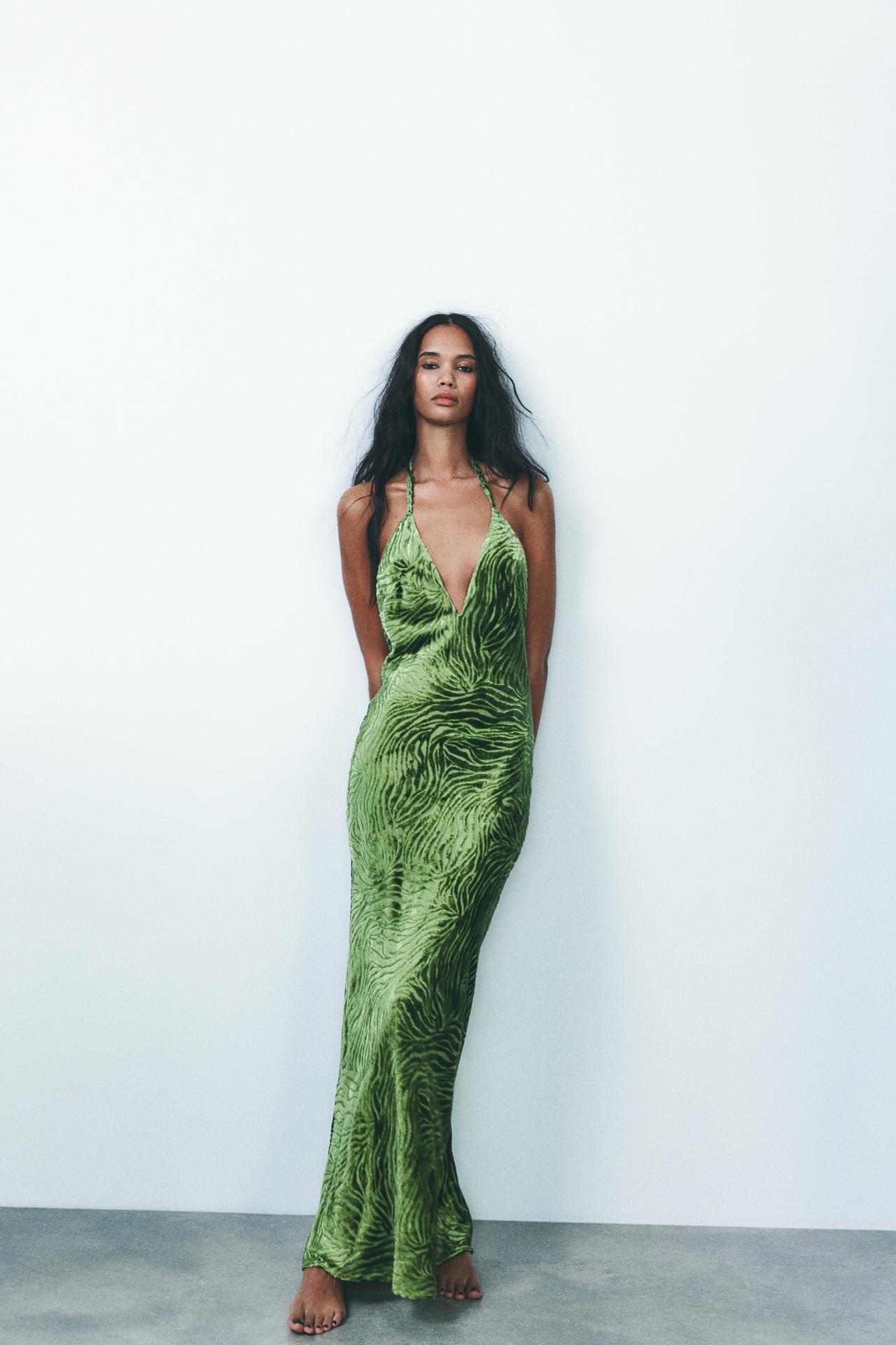 VELVET HALTER DRESS-Mesadic
