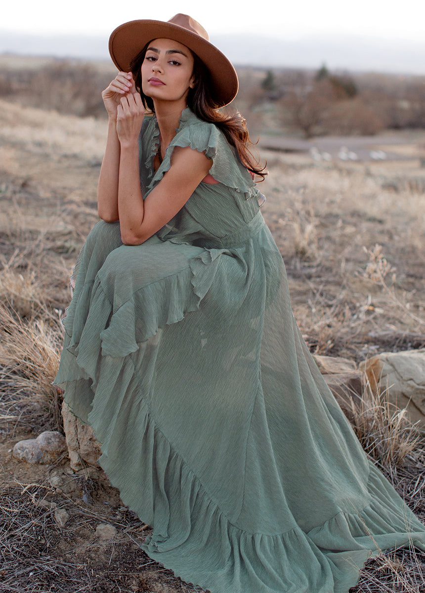 Ruffled V-neck midi dress