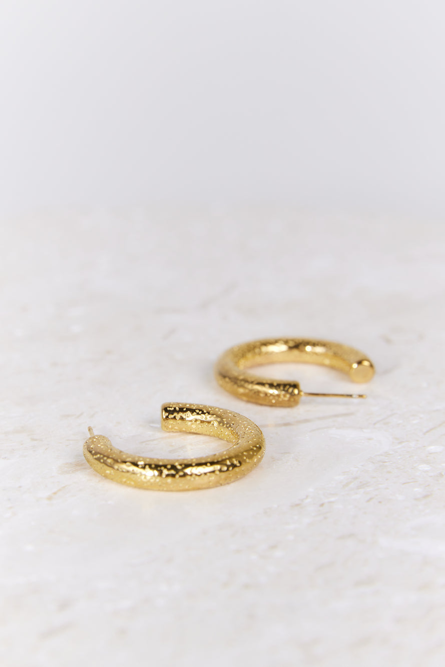 18k Gold Plated Details Hoop Earrings Gold-CALLISTARI