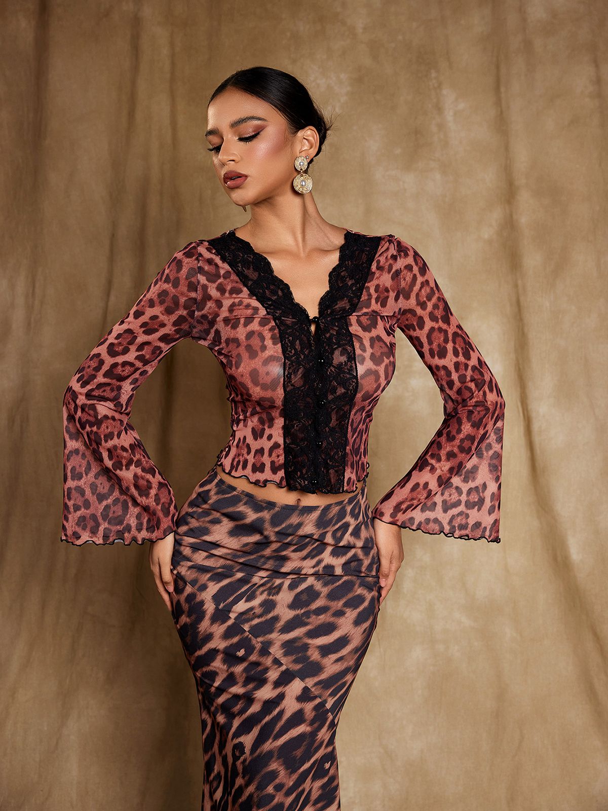 Elestren Flounce Sleeve Leopard Top-Mesadic