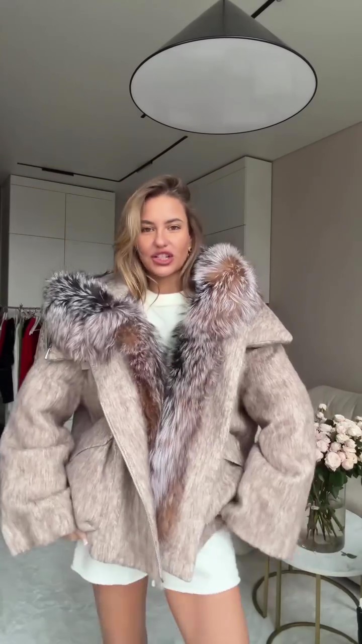 Beige faux fur trim hooded jacket