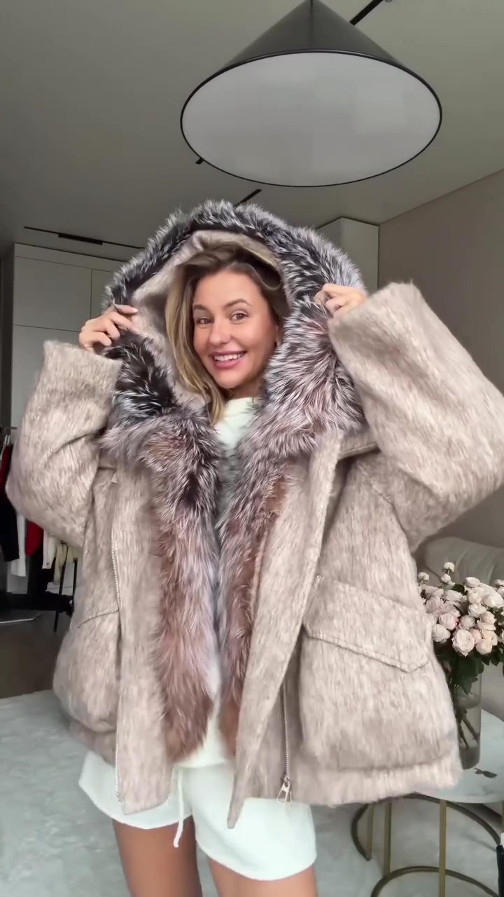 Beige faux fur trim hooded jacket