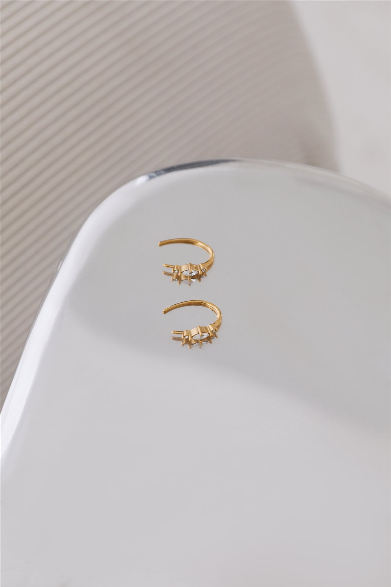 18k Gold Plated Unique Diamond Earrings Gold-CALLISTARI