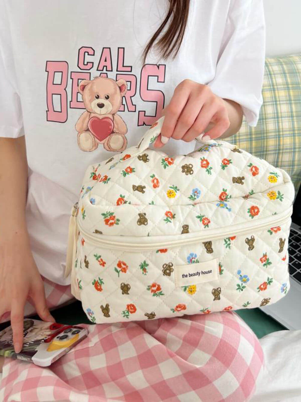 Portable Large Capacity Floral Bear Makeup Bag-CALLISTARI