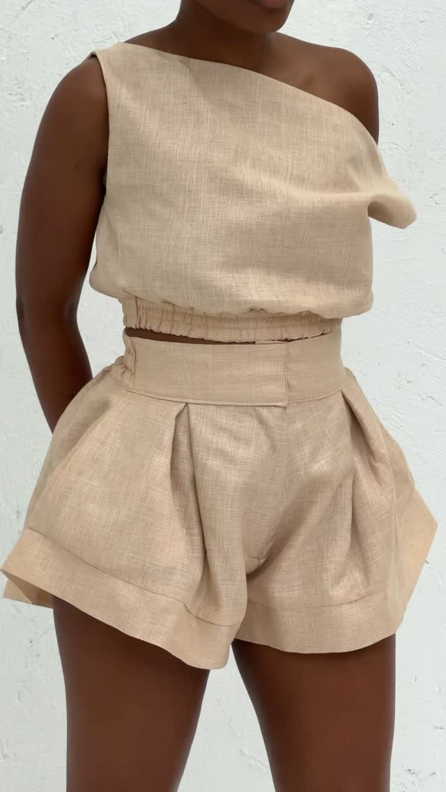 Unique linen shorts set