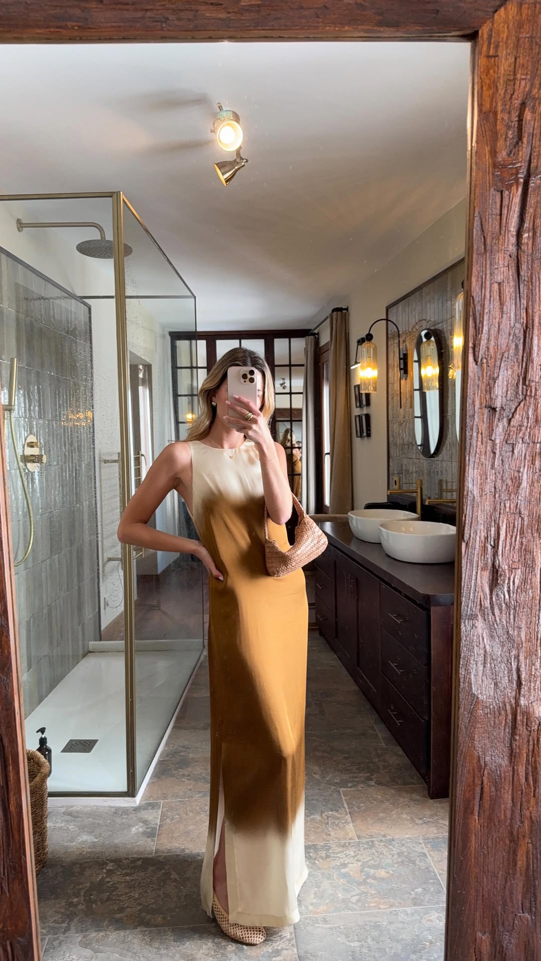 Chic maxi gradient dress suit