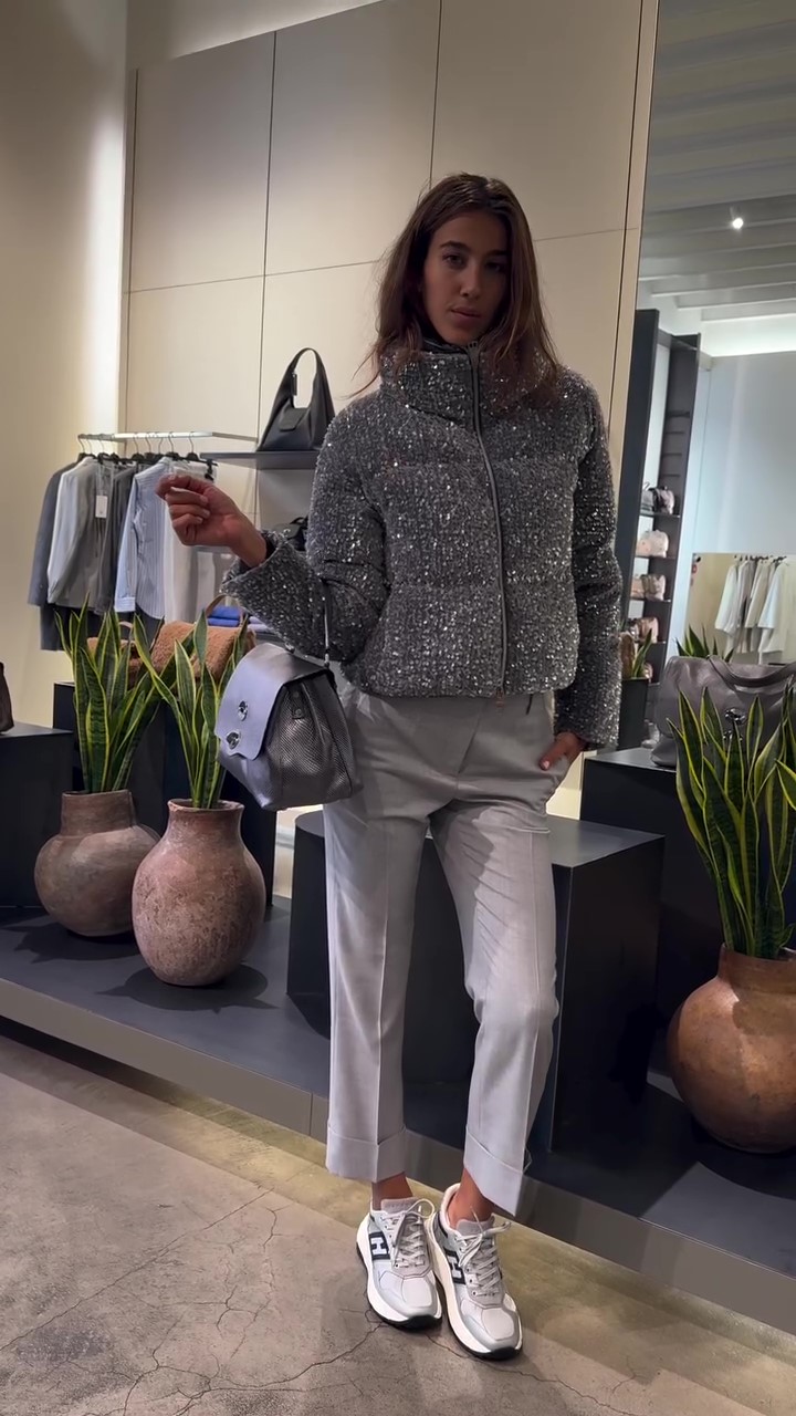 Gray velvet sequin embroidered short coat