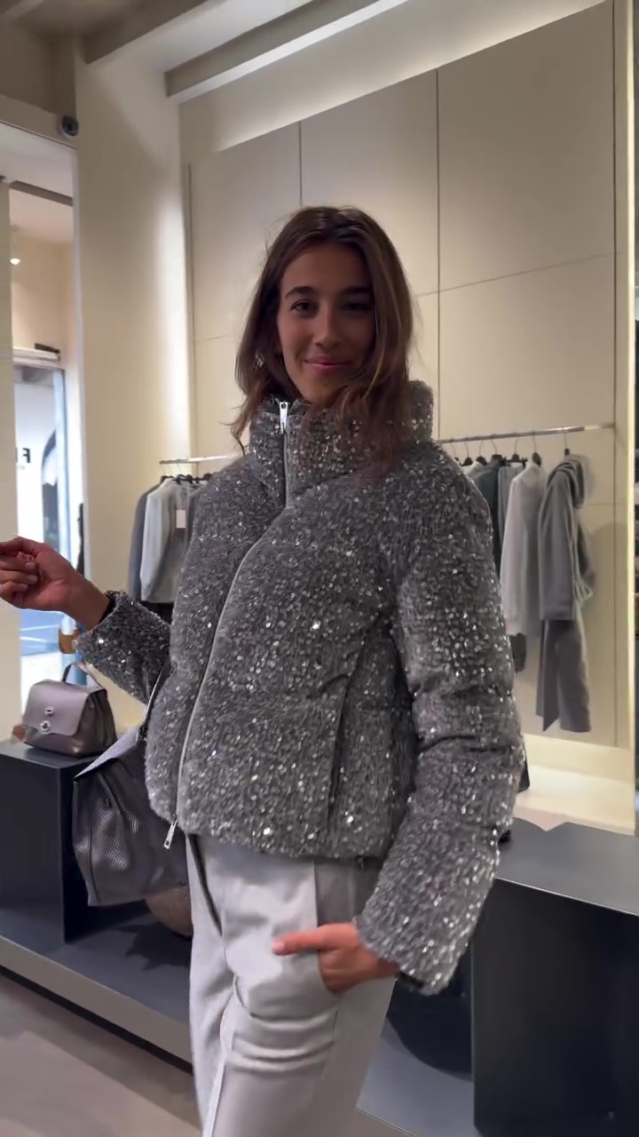 Gray velvet sequin embroidered short coat