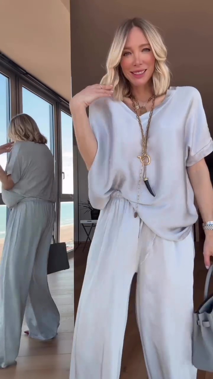 Pajama style satin V-neck trousers set