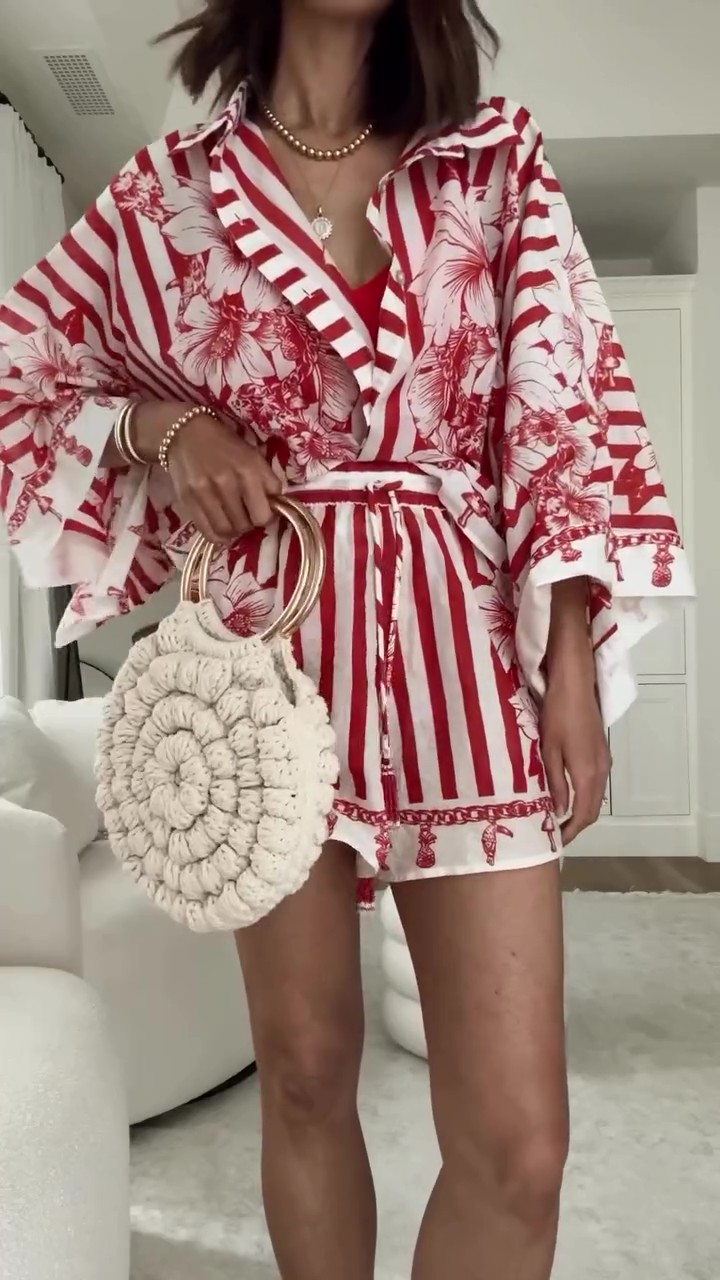 Tropical aurora print shorts