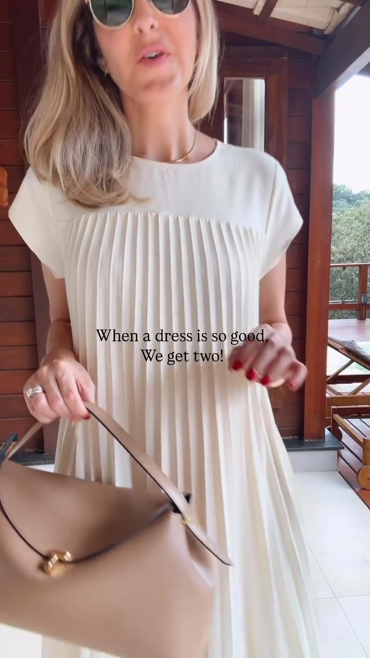 Resort pleated sleeveless maxi dress