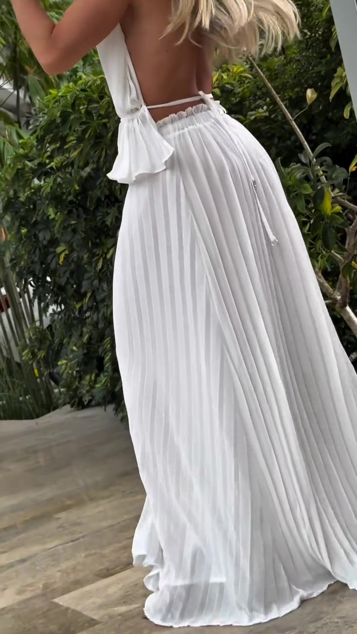 Party Deep V Open Back Pleated Set