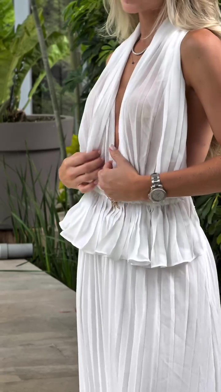 Party Deep V Open Back Pleated Set