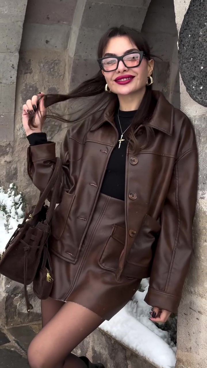 Washed two-tone leather skirt and leather jacket suit