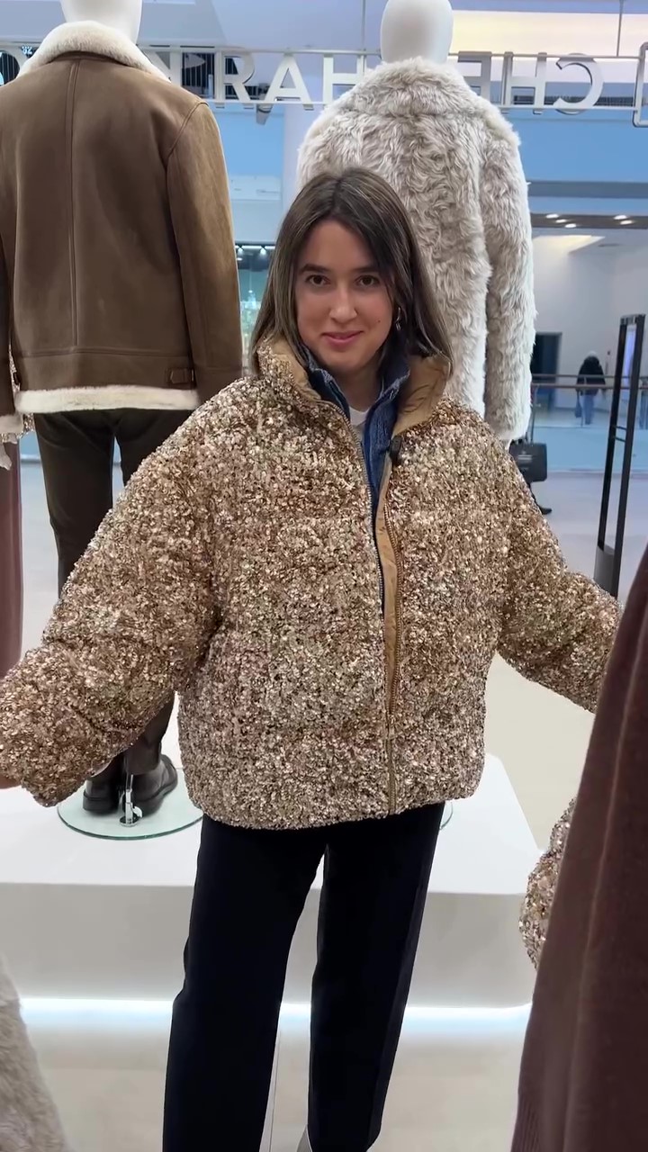 Gold velvet embroidered sequined short coat