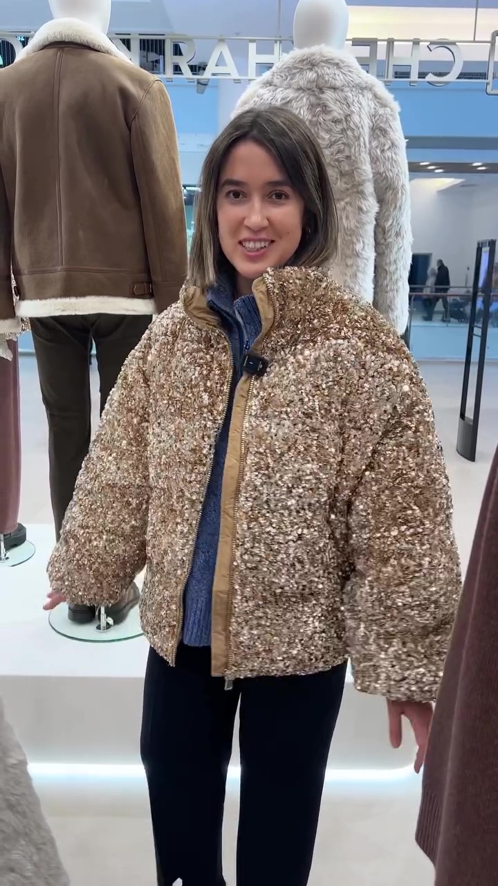 Gold velvet embroidered sequined short coat