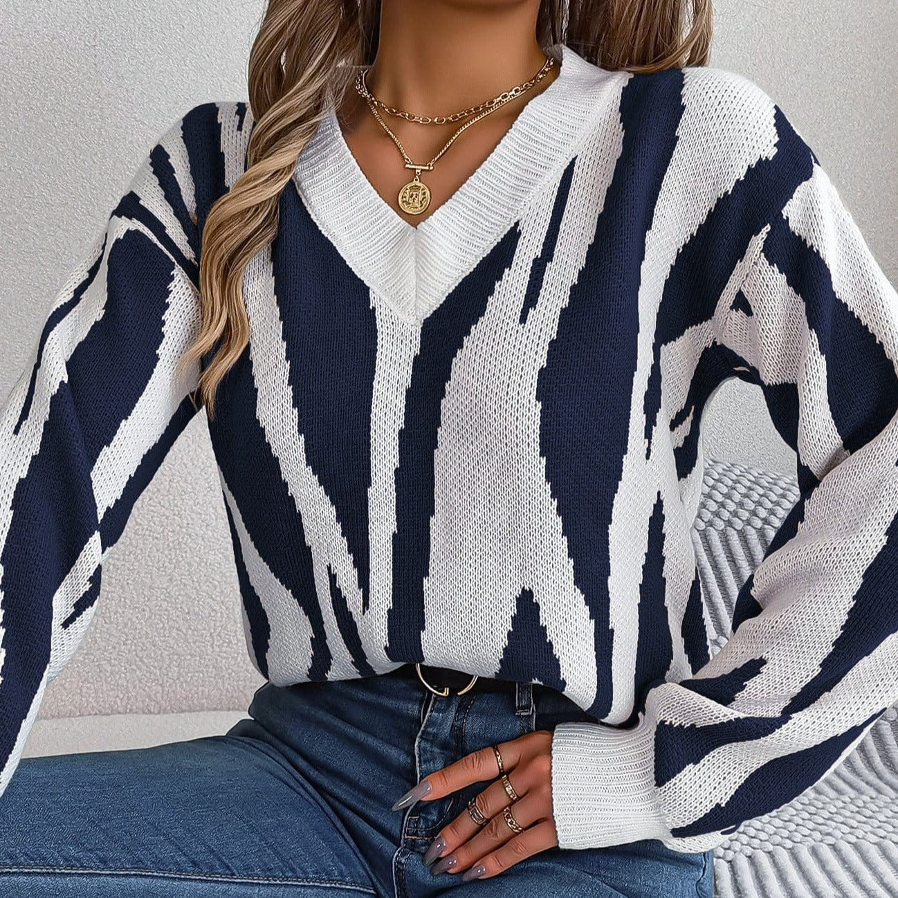 Astridh Knitted Sweater-Mesadic