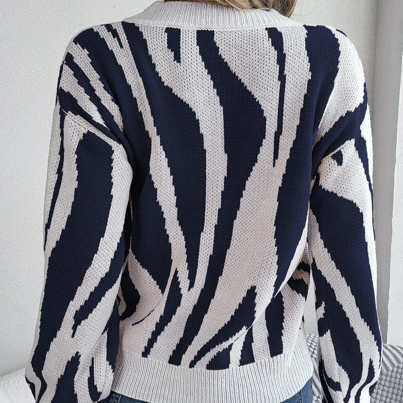 Astridh Knitted Sweater-Mesadic
