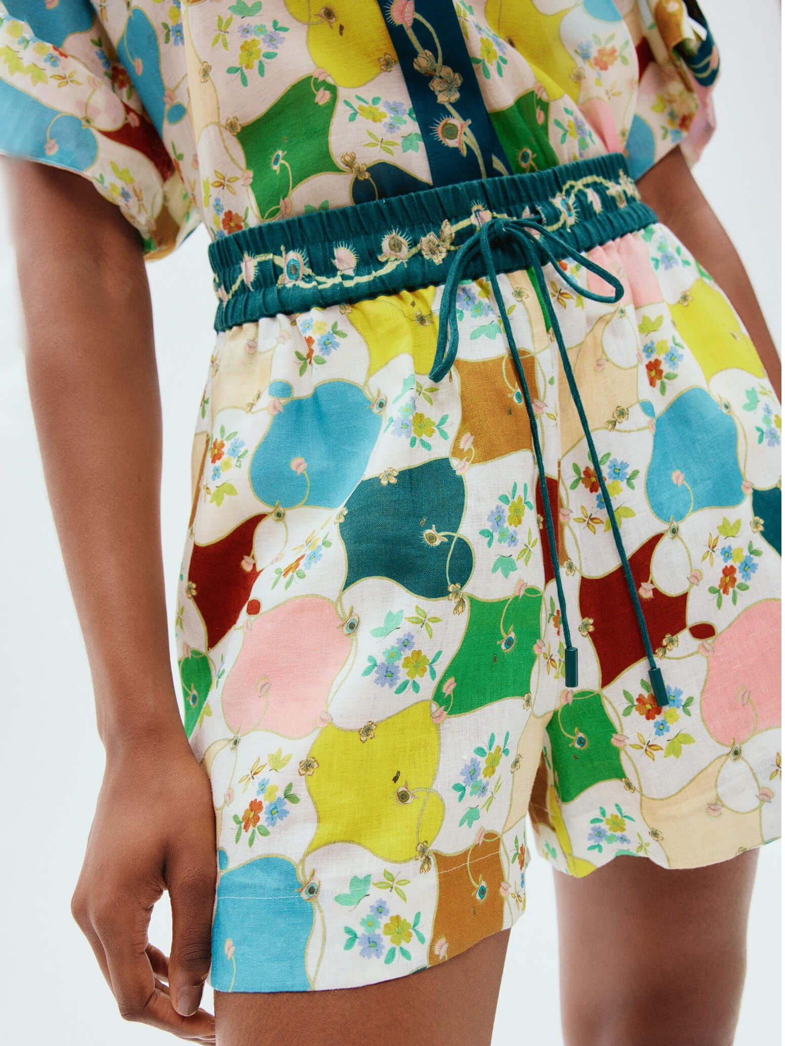 Callistari Fashionable Graffiti Print Shirt Shorts Set-CALLISTARI