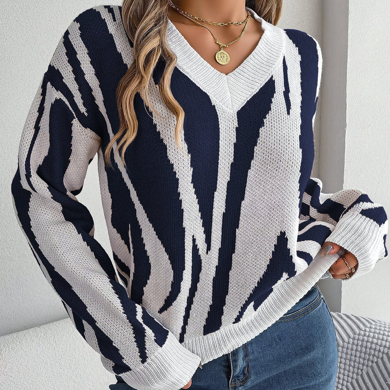 Astridh Knitted Sweater-Mesadic